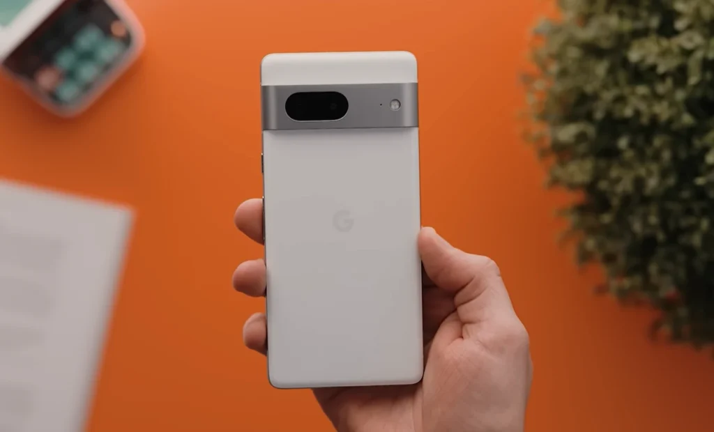 Google Pixel 7 Review in 2024 - a great flagship phone